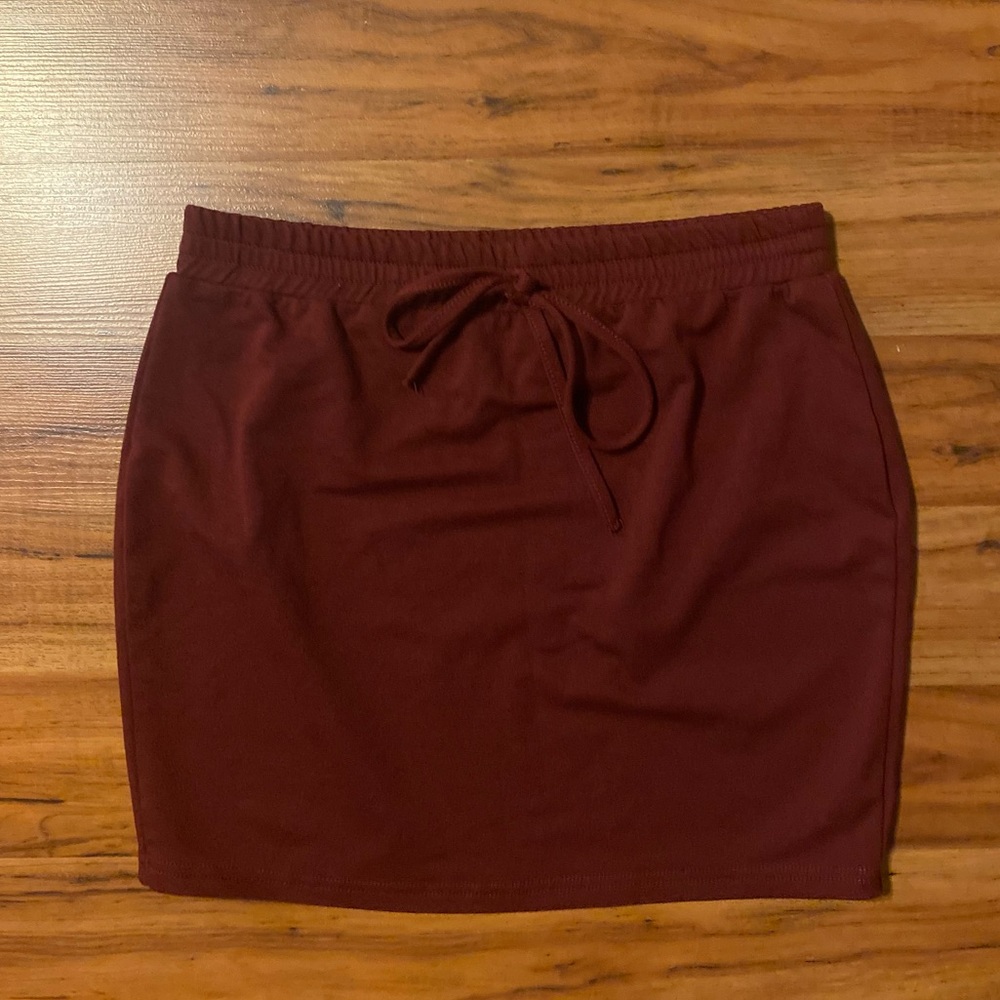 SHEIN Maroon Knit Skirt w/Decorative Drawstring